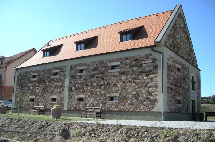 Hotel Barokni Spejchar Tlučná Exterior foto